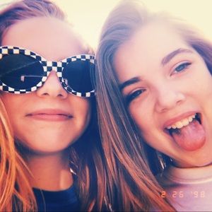 Meet your Posher, Clare